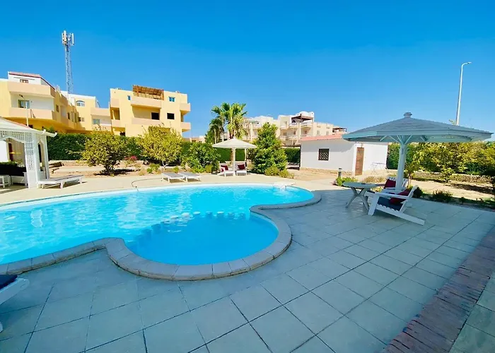 Moubark 6 Directly To The Swimming Pool Hurghada